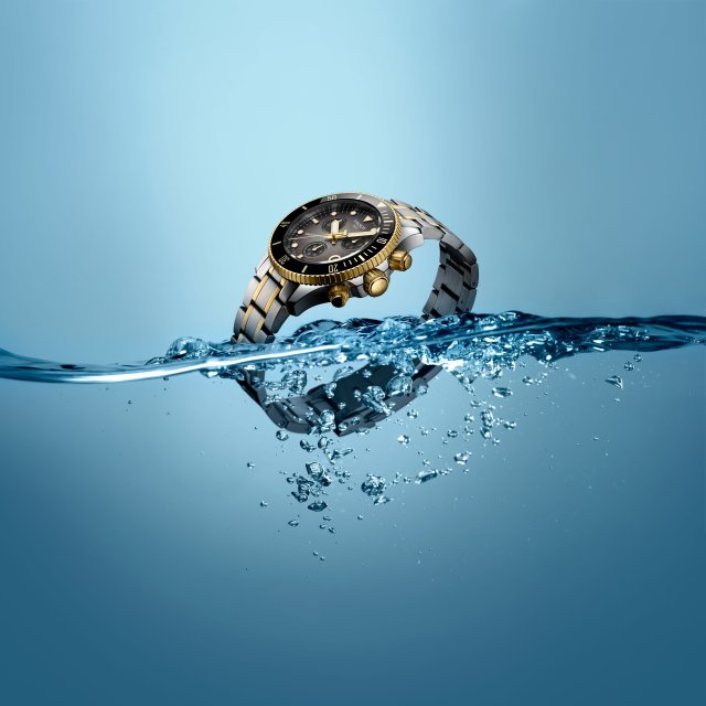 ティソに小径モデル「シースター クロノグラフ 38mm」が誕生～深海から生まれた新たなサイズ