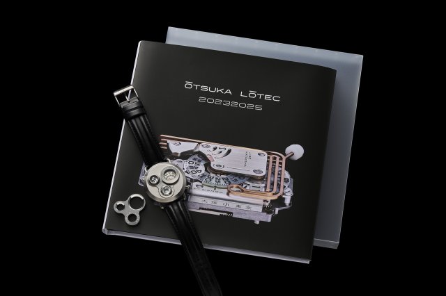 大塚ローテック初の公式クロニクルを発売