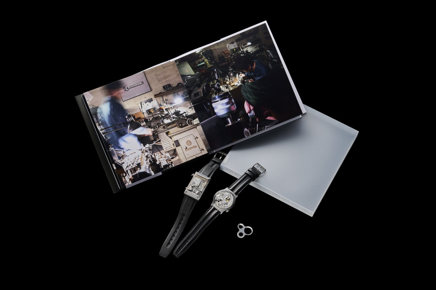 大塚ローテック初の公式クロニクルを発売