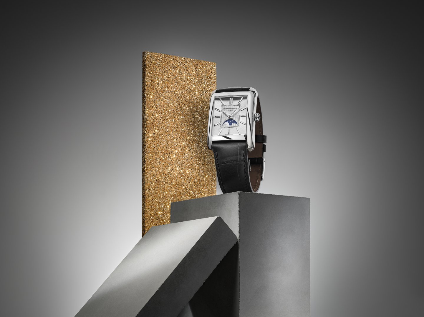 フレデリック・コンスタント、クラシック カレにムーンフェイズモデル登場～繊細な装飾が重なり合う「クラシック カレ ムーンフェイズ オートマチック」