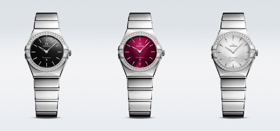 オメガよりフル ポリッシュ仕上げのステンレススティール製ケースと