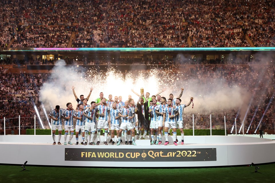 ウブロ、FIFA ワールドカップ 2022™ 優勝国の アルゼンチンを祝福