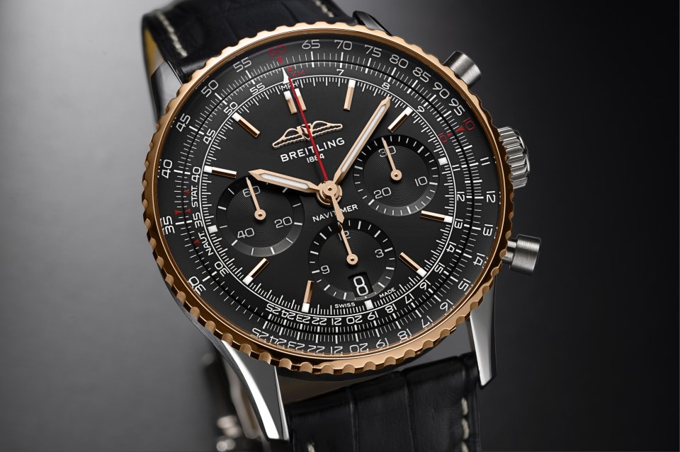 ブライトリングからブラックのワントーンで統一した日本限定モデル