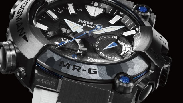 “G-SHOCK”の最上位シリーズ“MR-G”の新製品「“FROGMAN” MRG-BF100」発表～窪塚洋介氏をゲストに開催されたMR-G 30th Anniversary Limited Model Press Eventレポートも掲載