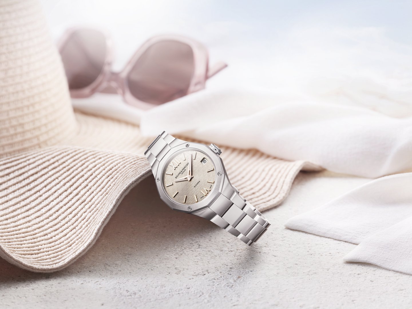 ボーム＆メルシエのリビエラ コレクションに5色の新作～夏に映えるスポーツシックな5つのダイヤルカラー