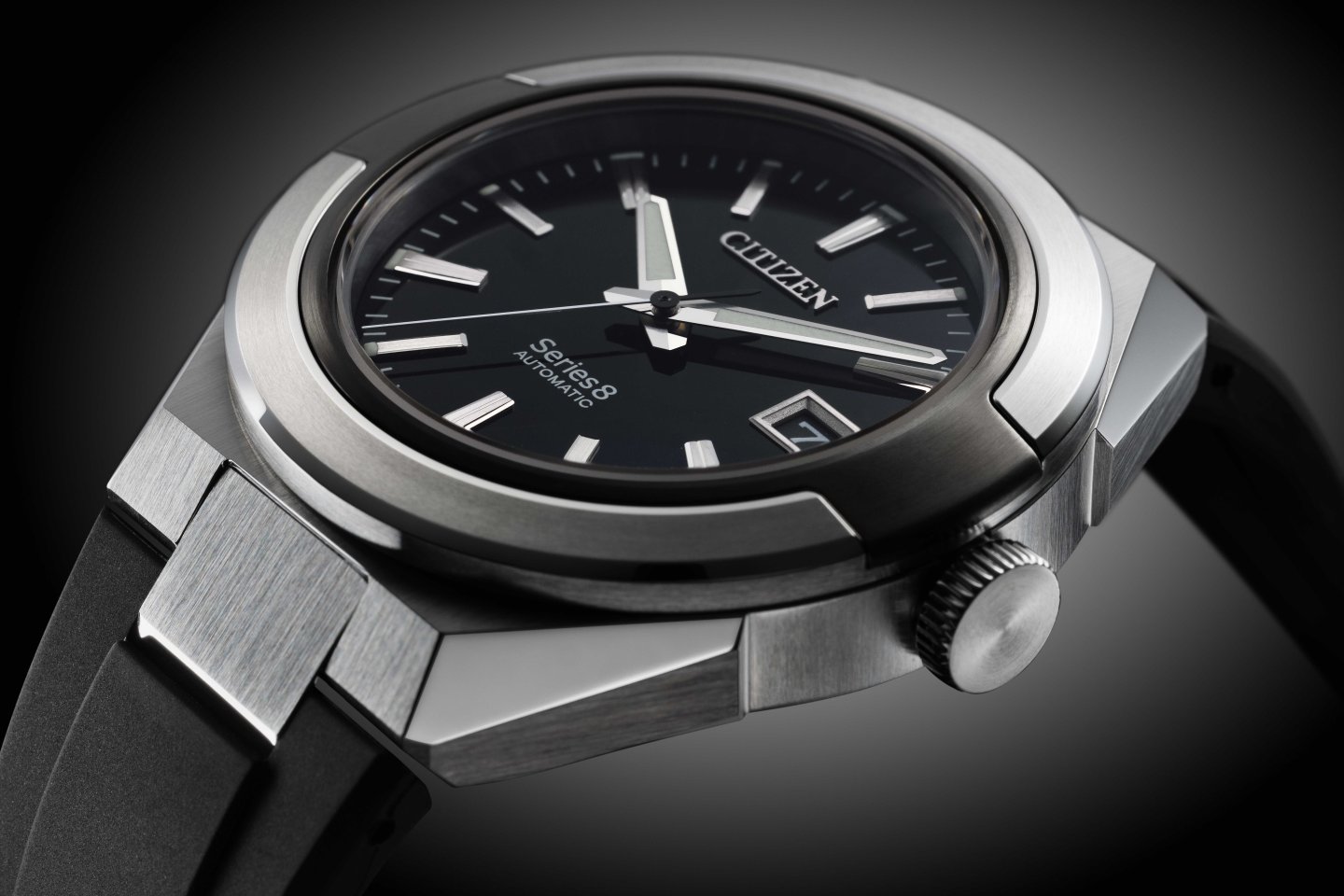 『シチズン シリーズエイト』870 Mechanical からウレタンバンドモデルが登場～モダン・スポーティデザインの機械式時計ブランド