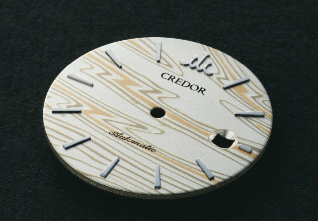 ＜クレドール＞「Linealx（リネアルクス）」より、 伝統工芸「木目金（もくめがね）」をダイヤルに採用した 限定モデルを発売