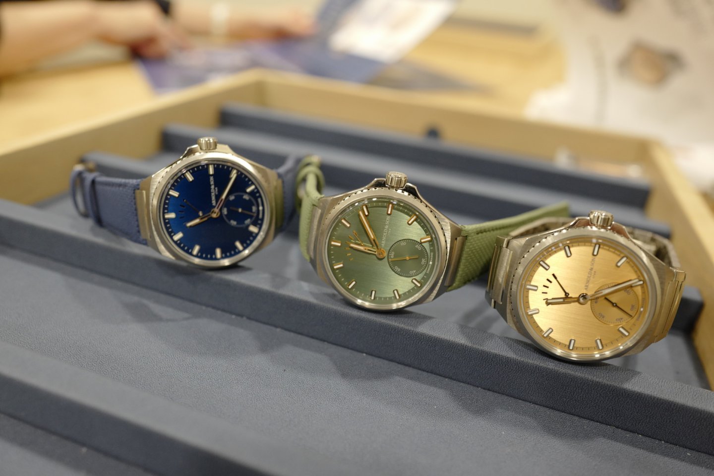 アーノルド＆サンからスポーツシックな COSC認定クロノメーター「ロンジチュード チタン」登場～ジョン・アーノルドのマリンクロノメーターの革新的なビジョンをオマージュ